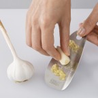 Joseph Joseph Shred-Line™ Garlic & Ginger Grater