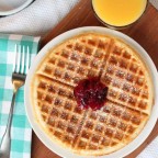 Roller Grill Professional Electric Waffle Iron - Round (GES 70)