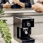 Gaggia VIVA DELUXE - Manual Coffee Machine (Black + Stainless Steel)