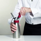 Starting Kit Set - iSi Gourmet Whip Cream Whipper (Stainless Steel) - 0.5L & iSi Cream Whipper Professional Chargers (20 Pieces)
